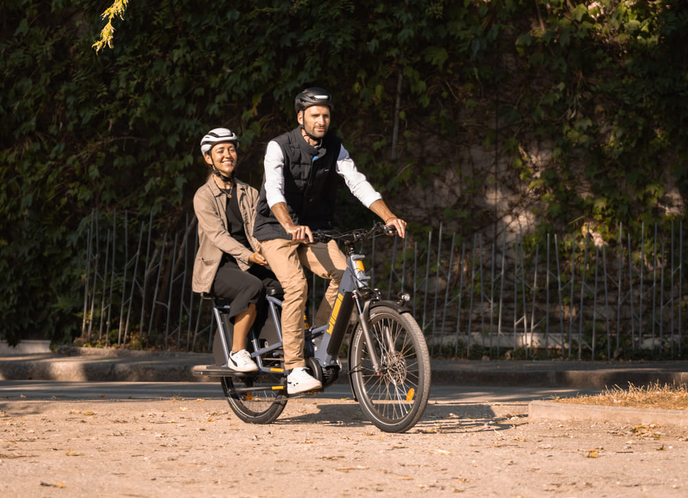 yubabikes_lifestyle_bodaboda_dusk_baguette_softspot_sideboards_backrest_crest_city_work_hd-2