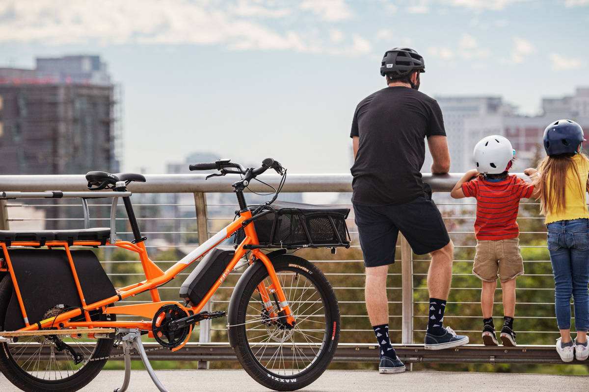 yuba_bikes_kombie5_orange_bread_basket_monkey_bars_softspot_kids-2-1-1