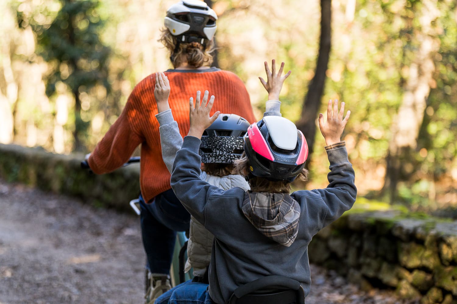 yuba_bikes_lifestyle_spicy_curry_lunar_sideboards_backrest_family_kids_fun-1