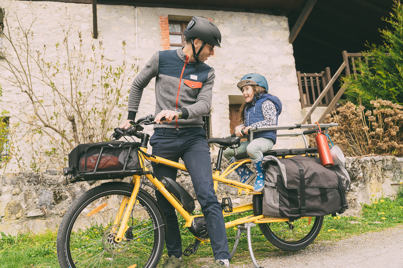 yuba_bikes_electric_mundo_yellow_monkeybars_softspot_go-getter_breadbasket_children_dad-5