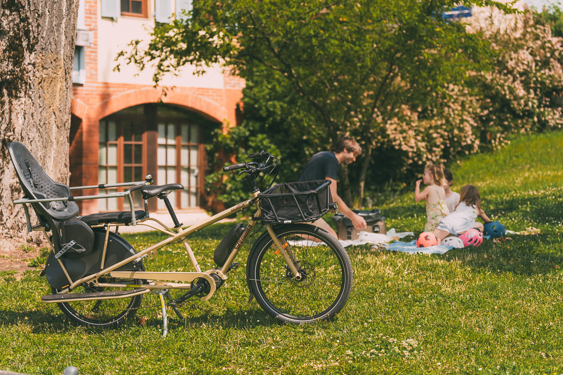 yuba_bikes_mundo_ep8_sand_monkeybars_yepp_breadbasket_grabgo_kids_park-4-1-2